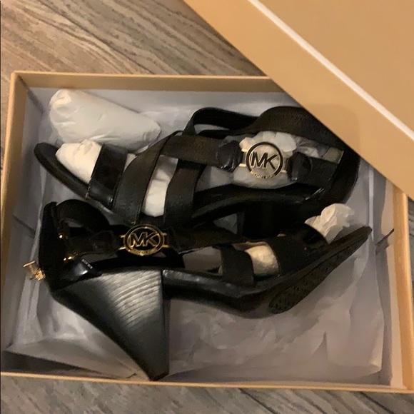 Michael Kors Heels - Picture 3 of 6